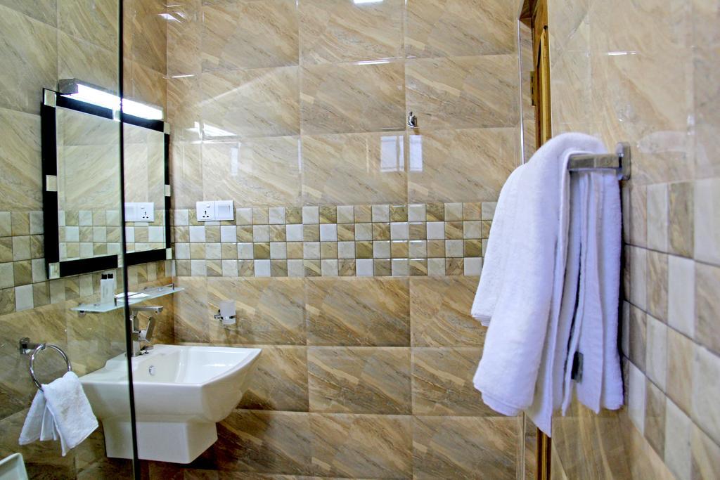 Bluewater Beach Resort Trincomalee Cameră foto
